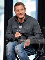 Travis Fimmel photo