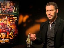 Travis Knight