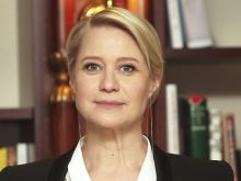 Trine Dyrholm