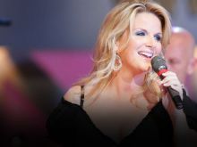 Trisha Yearwood #899587 picture (Landscape Medium)