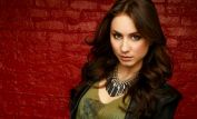 Troian Bellisario