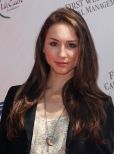 Troian Bellisario