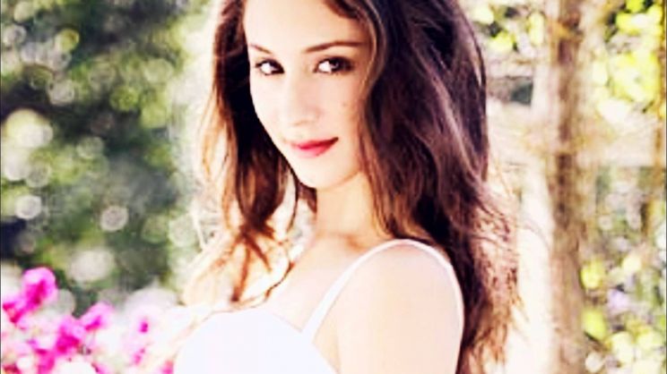 Troian Bellisario