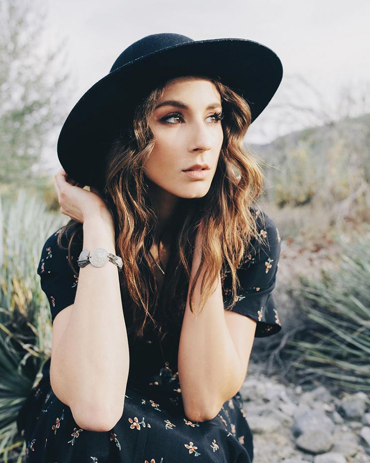 Troian Bellisario
