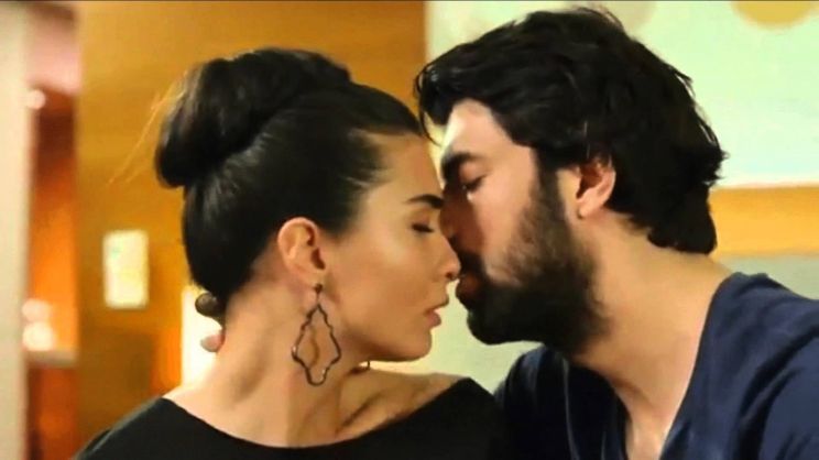 Tuba Büyüküstün