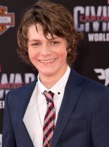 Ty Simpkins #139273 picture (Portrait Medium)