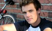 Tyler Hilton