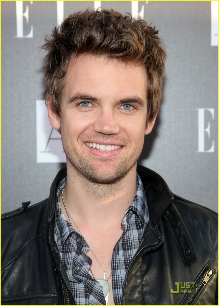 Tyler Hilton