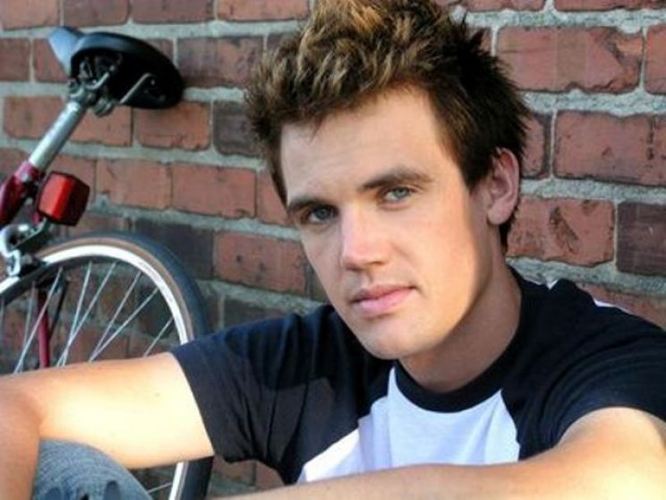 Tyler Hilton