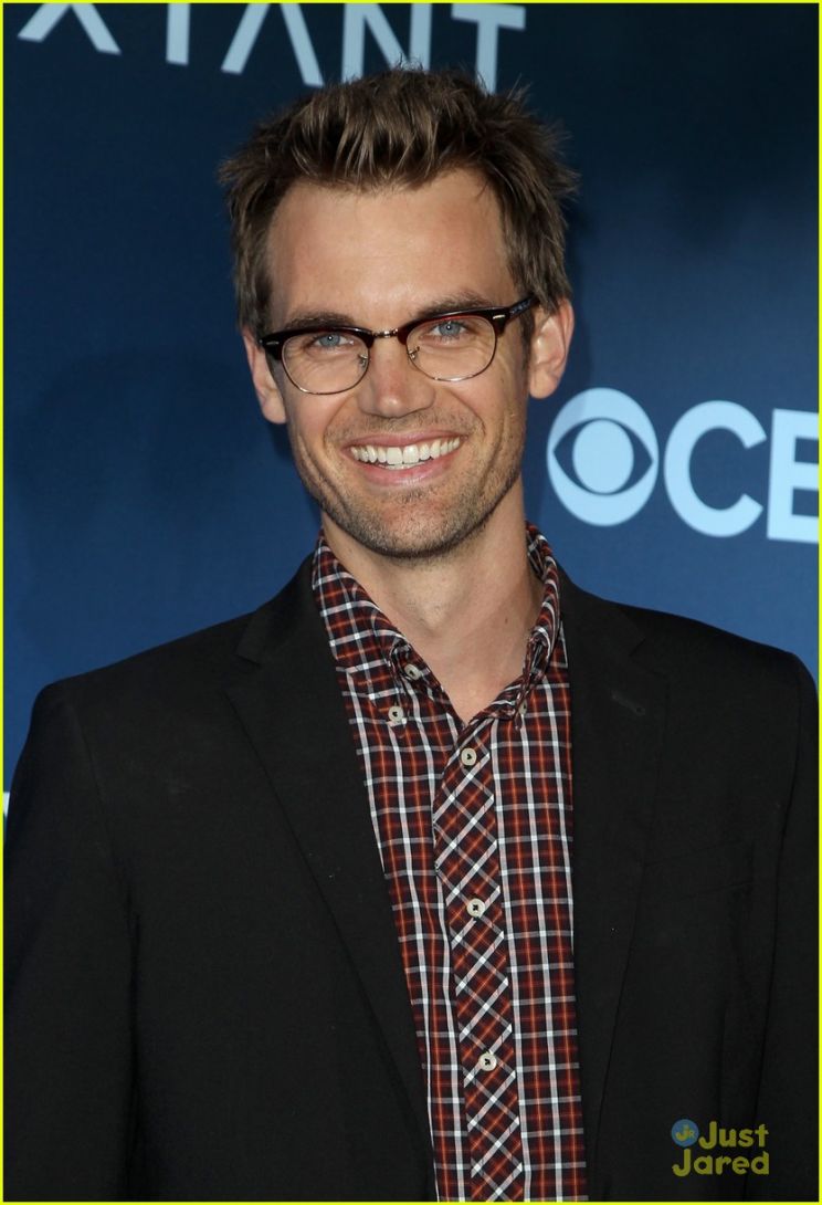 Tyler Hilton