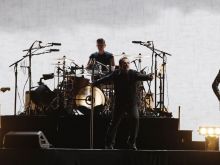 U2