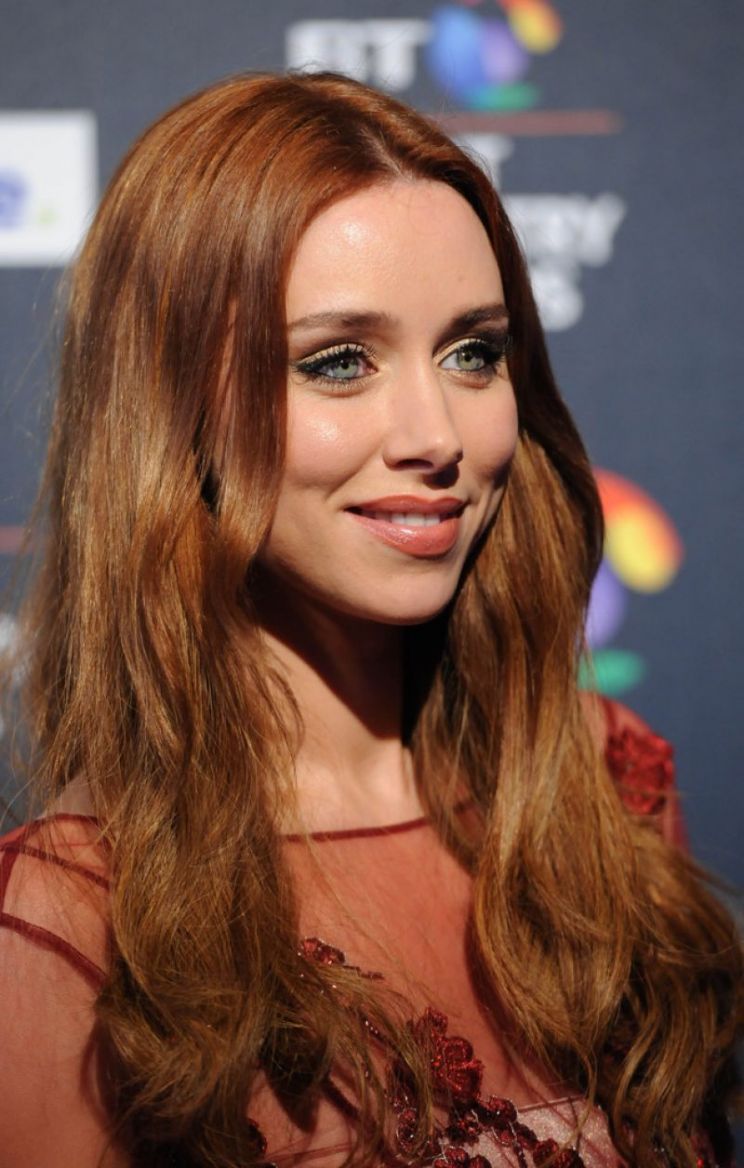 Una Healy