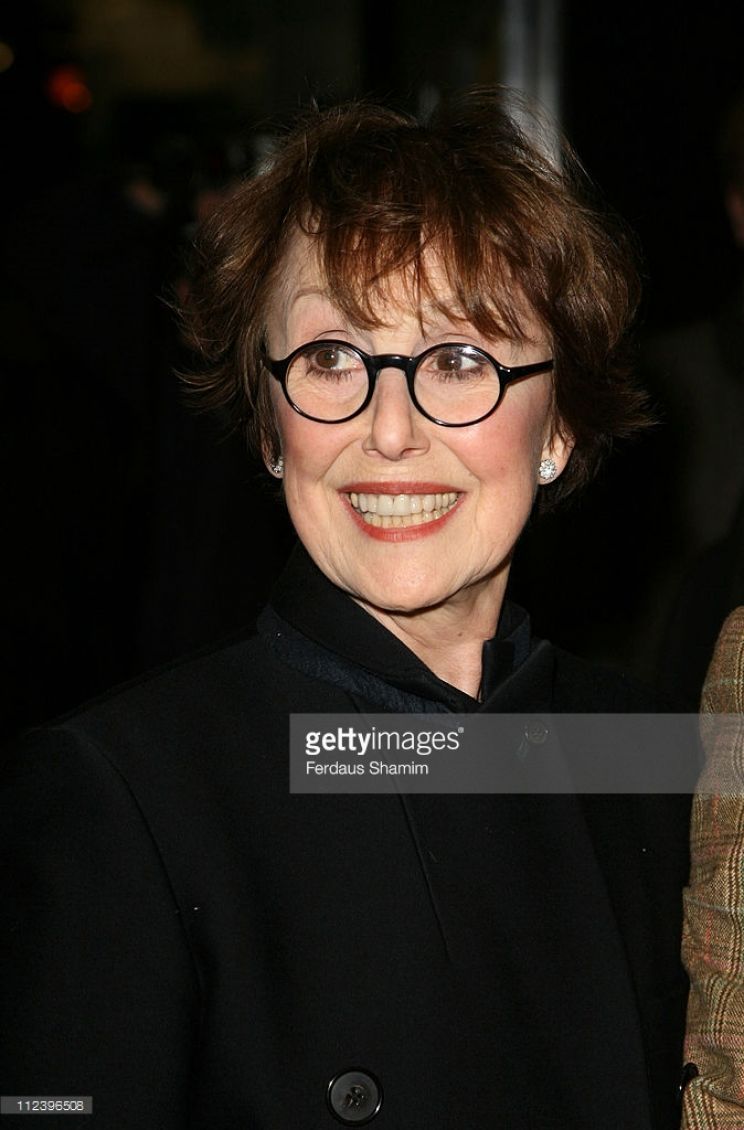 Una Stubbs