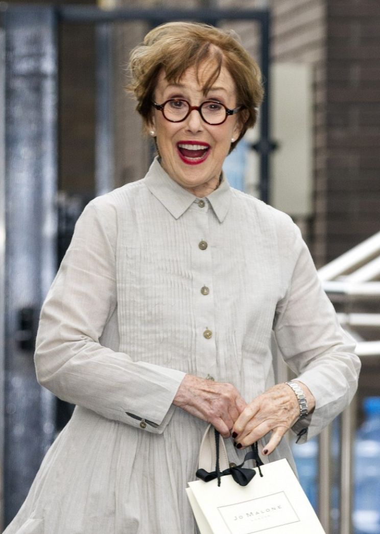 Una Stubbs