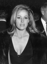 Ursula Andress