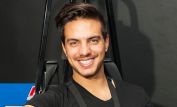 Vadhir Derbez