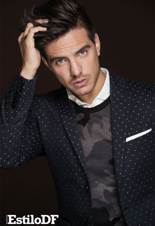 Vadhir Derbez