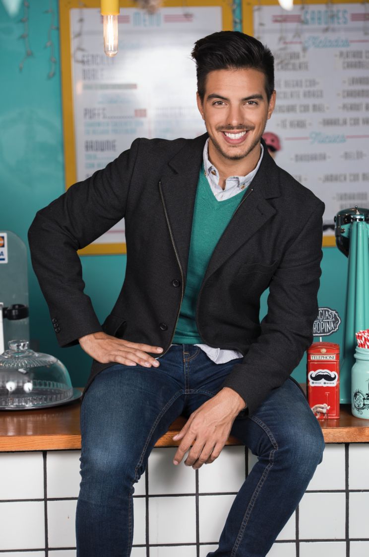 Vadhir Derbez