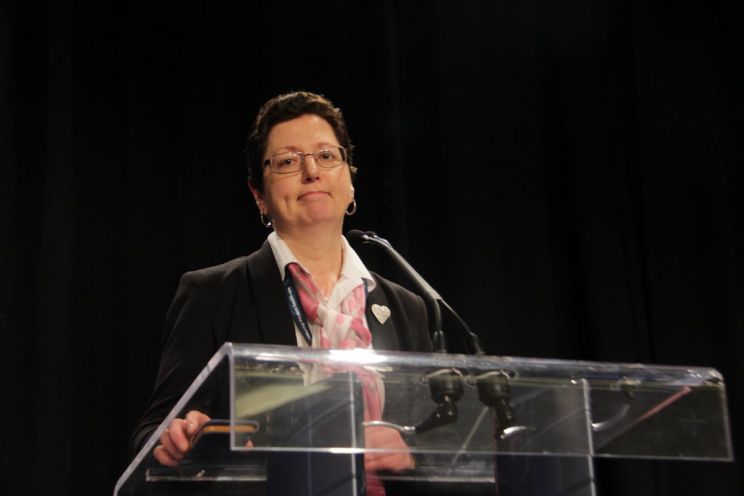 Val Avery