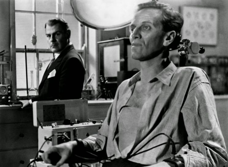 Val Guest