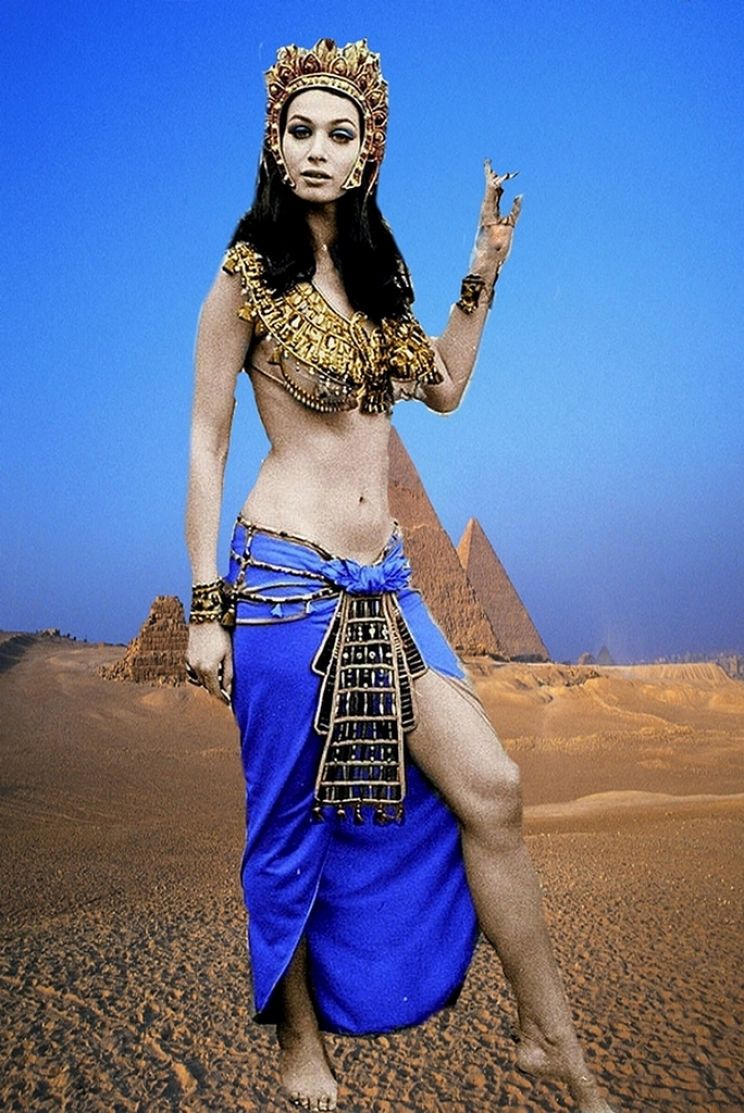 Valerie Leon