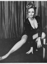 Valerie Perrine photo