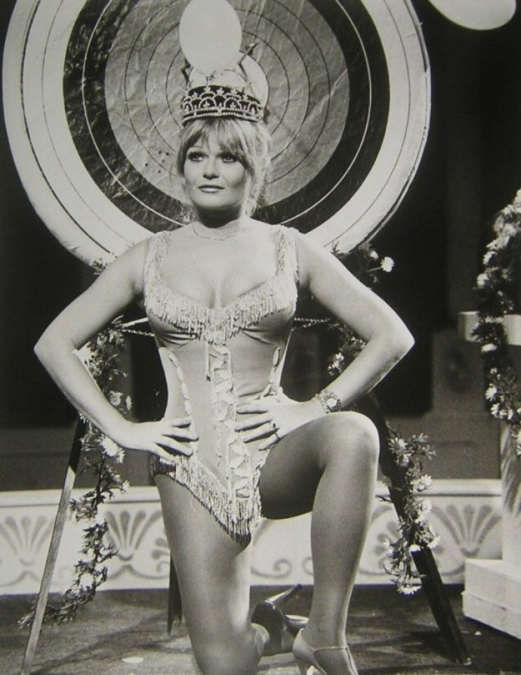 Valerie Perrine