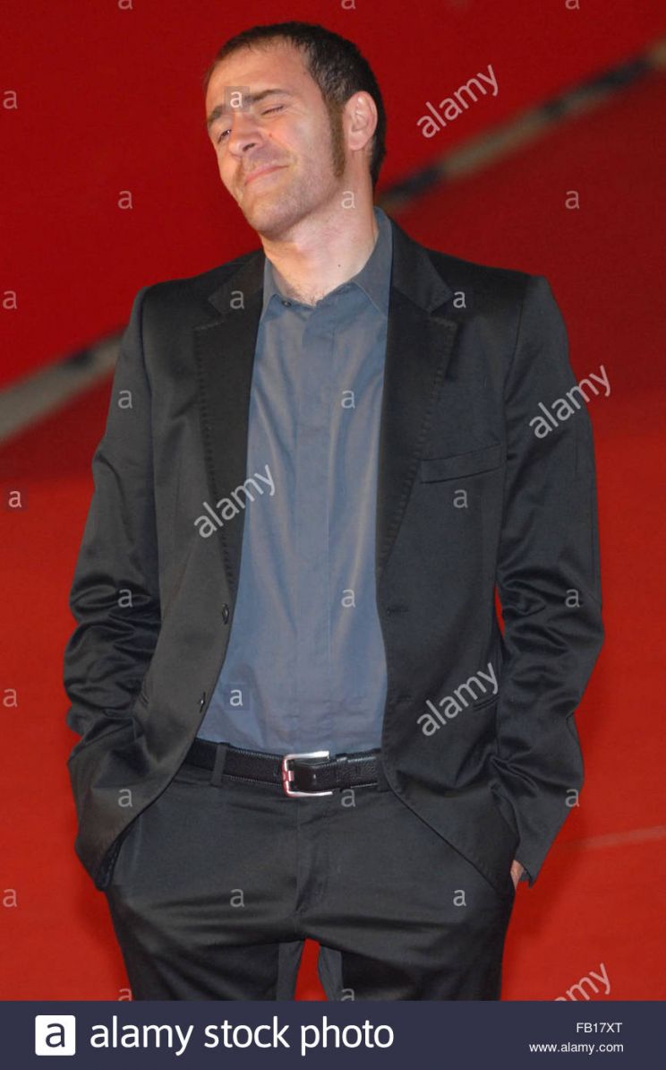 Valerio Mastandrea