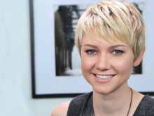 Valorie Curry