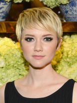 Valorie Curry