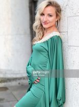 Vanessa Eichholz #2078796 picture (Portrait Medium)