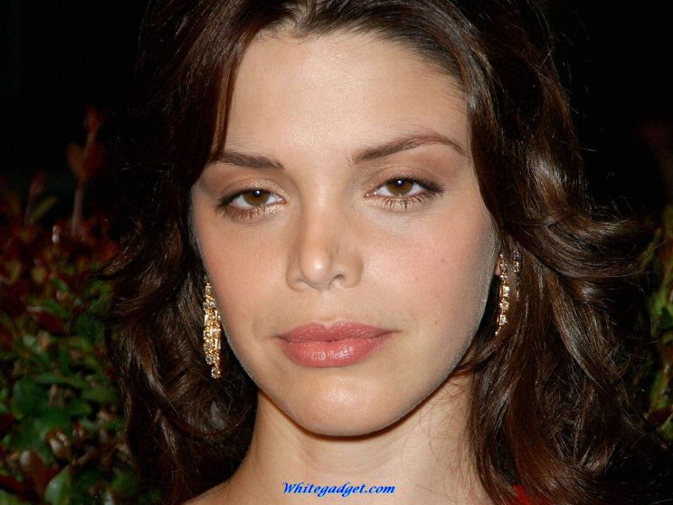 Vanessa Ferlito