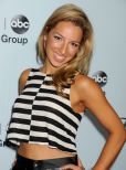 Vanessa Lengies