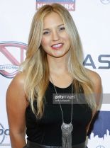 Vanessa Ray photo