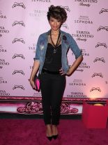 Vanessa Simmons #2612390 picture (Portrait Medium)