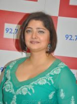Vasundhara Das photo