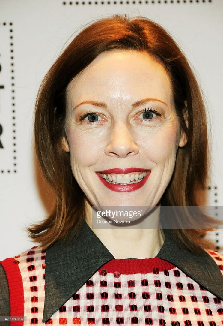 Veanne Cox