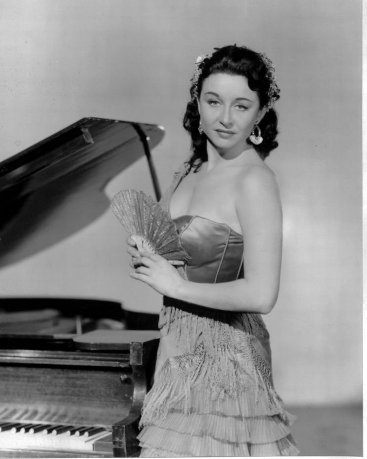 Vera Ralston