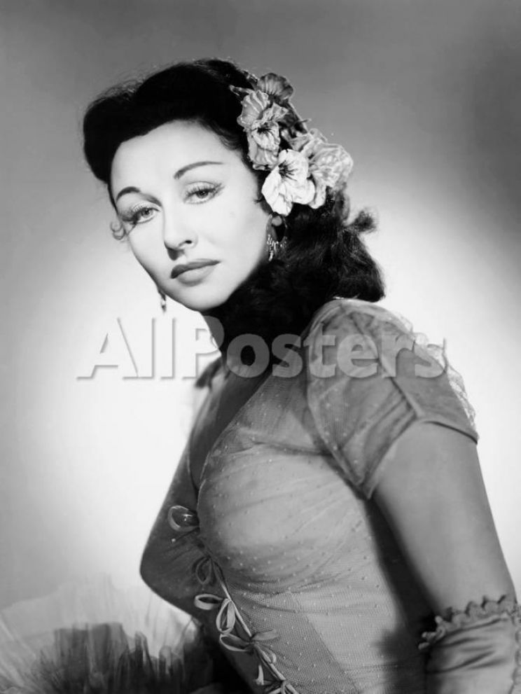 Vera Ralston