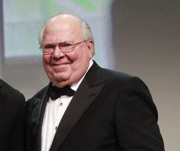 Verne Lundquist