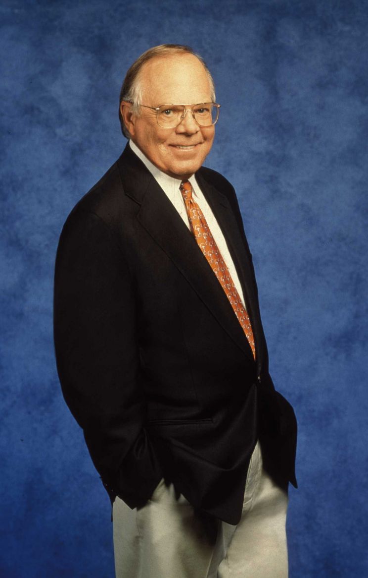 Verne Lundquist