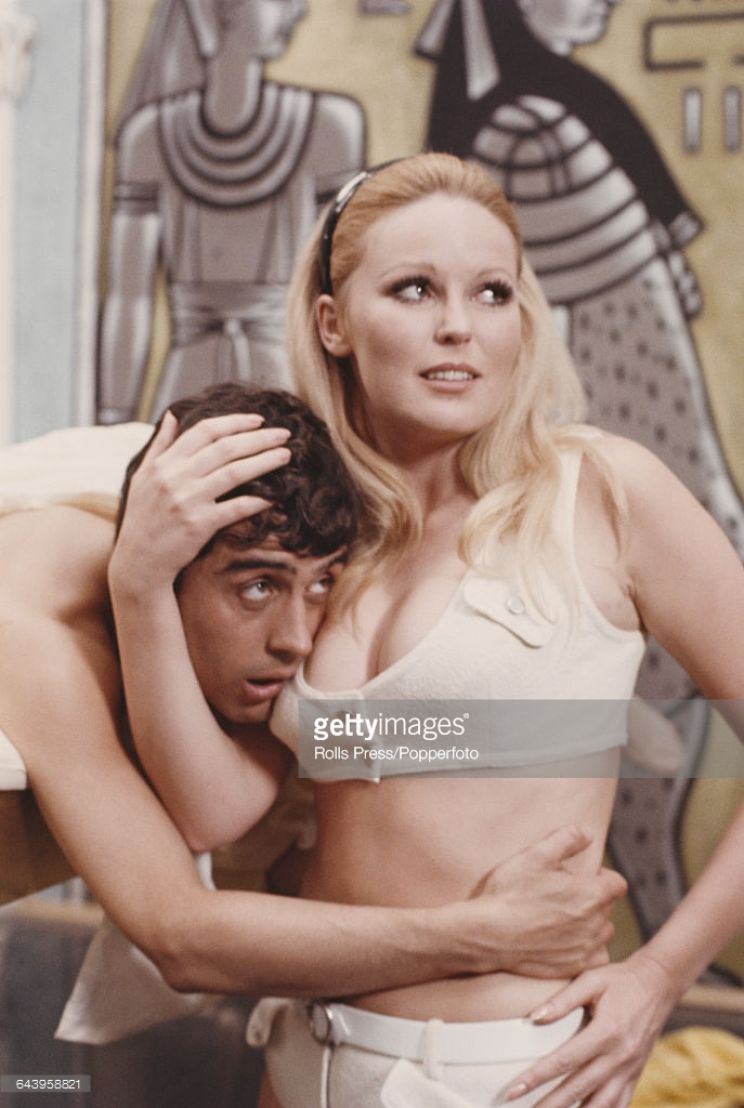 Veronica Carlson