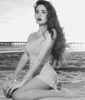Veronica Loren