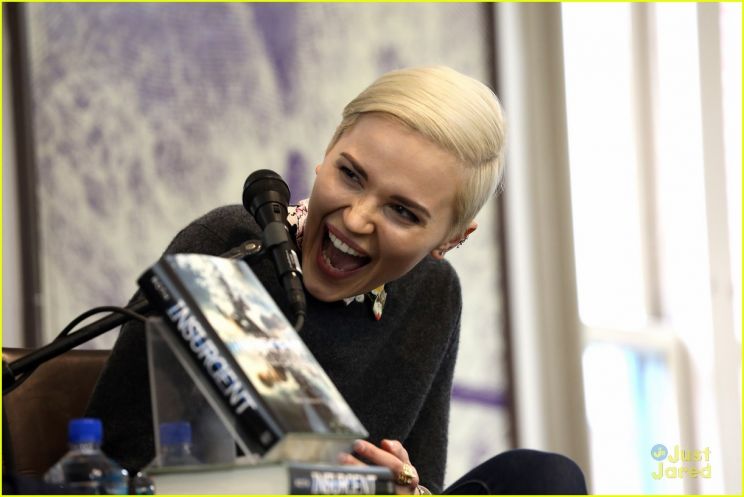 Veronica Roth