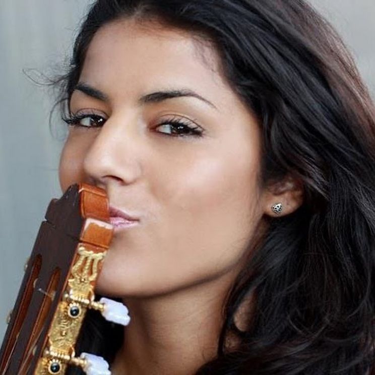 Veronica Sixtos