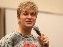 Vic Mignogna