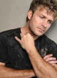 Vic Mignogna