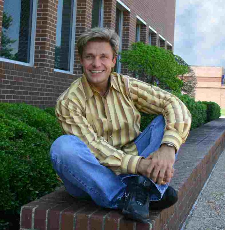 Vic Mignogna
