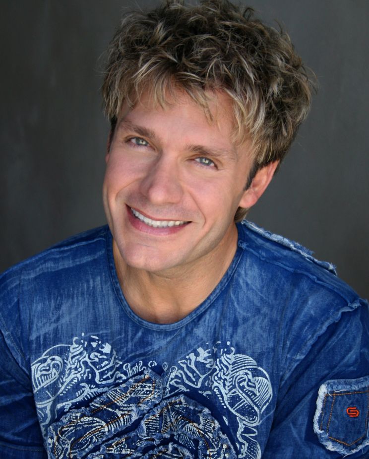 Vic Mignogna