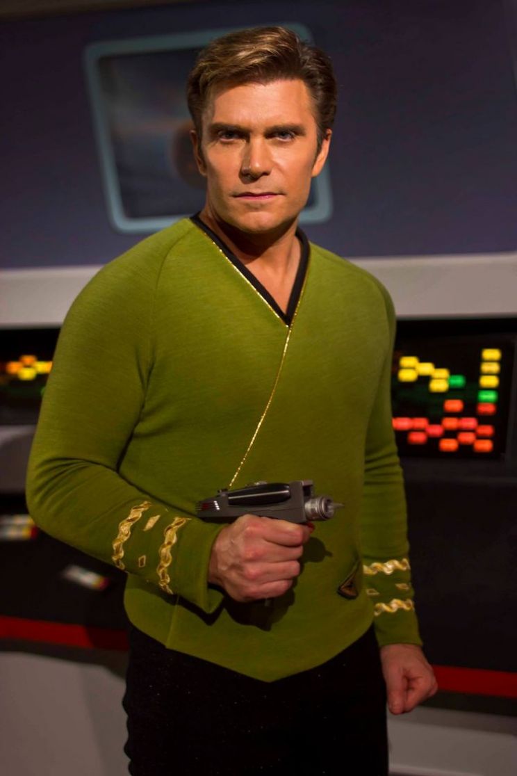 Vic Mignogna